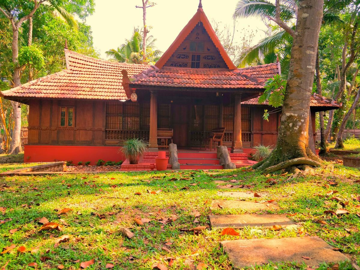 Palathra Heritage Mararikulam Kültér fotó